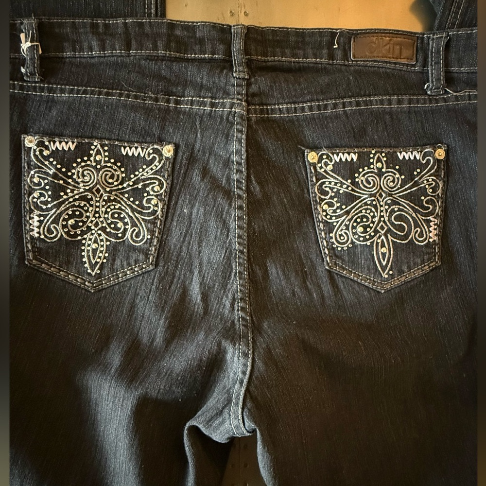 d.kin 16W Plus Size Dark Wash Denim Embroidered Bootcut Stretch Jeans - Picture 10 of 11